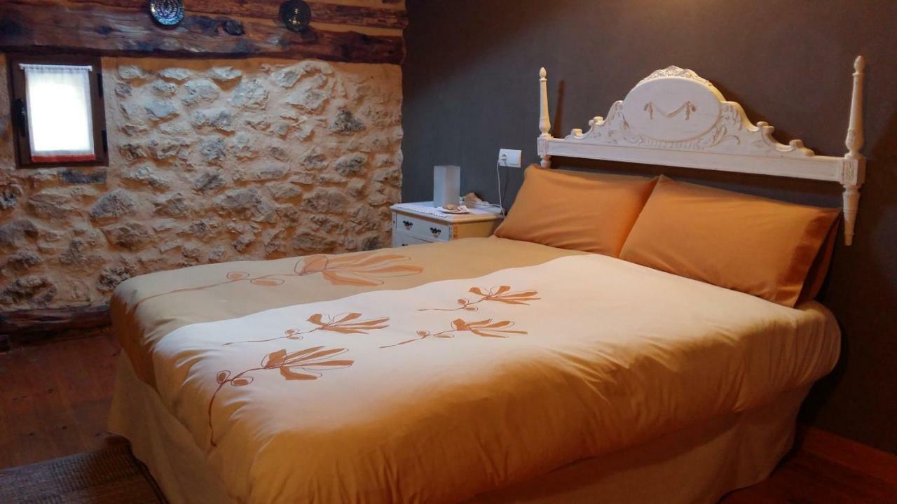 Casa Rural Calle Real Bed and Breakfast Torremocha de Ayllón Exteriör bild