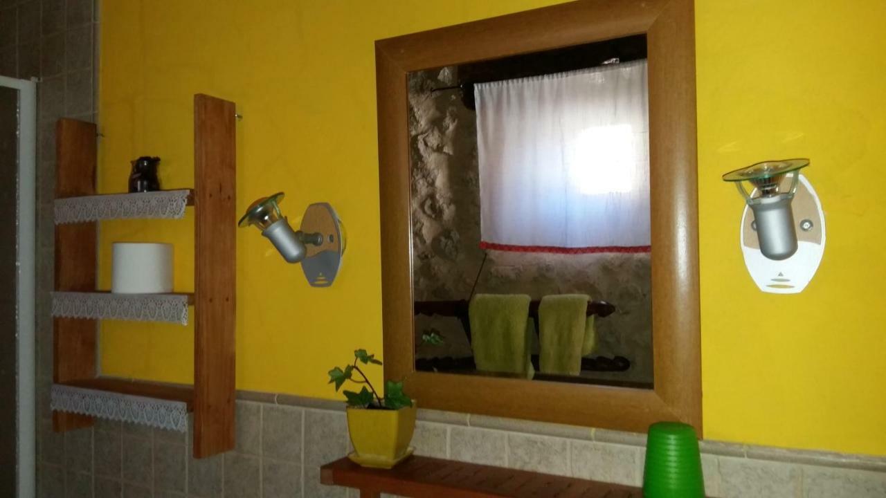 Casa Rural Calle Real Bed and Breakfast Torremocha de Ayllón Exteriör bild