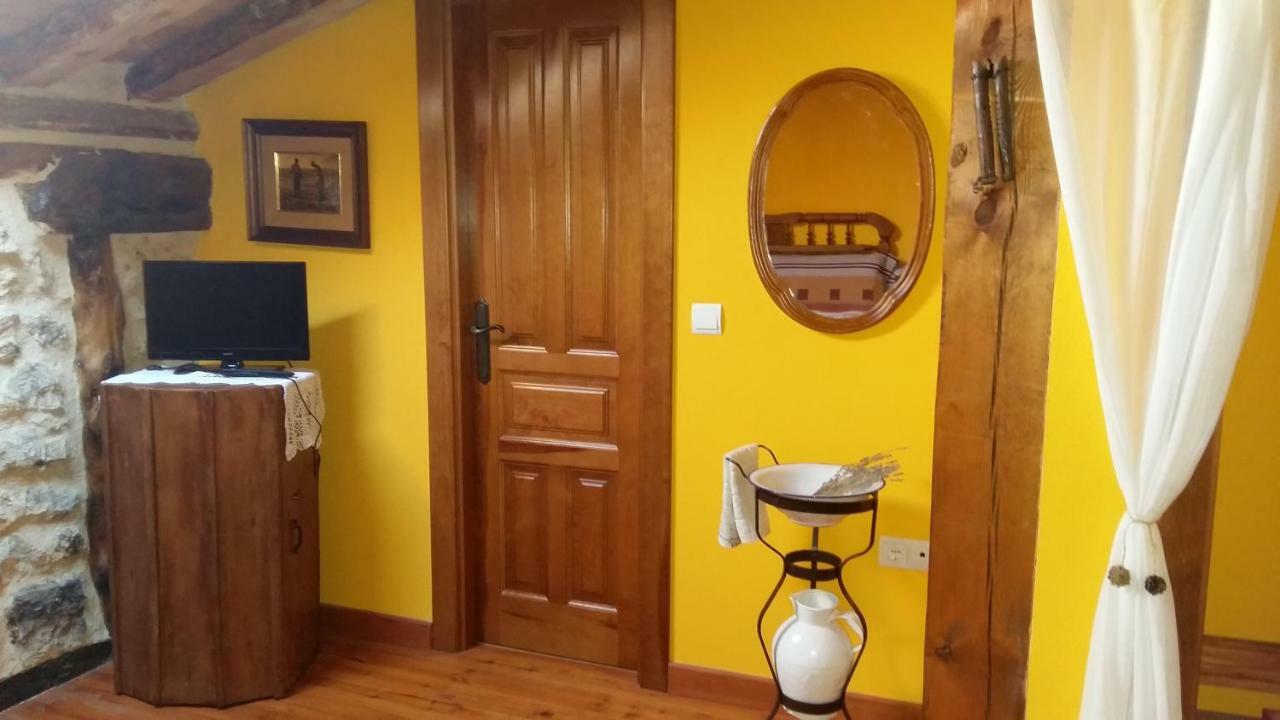 Casa Rural Calle Real Bed and Breakfast Torremocha de Ayllón Exteriör bild