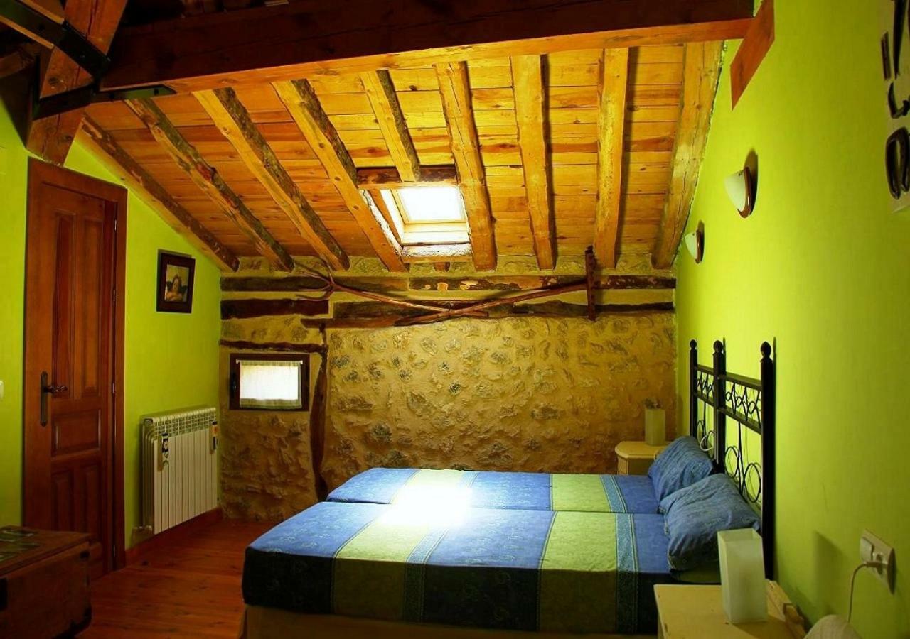 Casa Rural Calle Real Bed and Breakfast Torremocha de Ayllón Exteriör bild